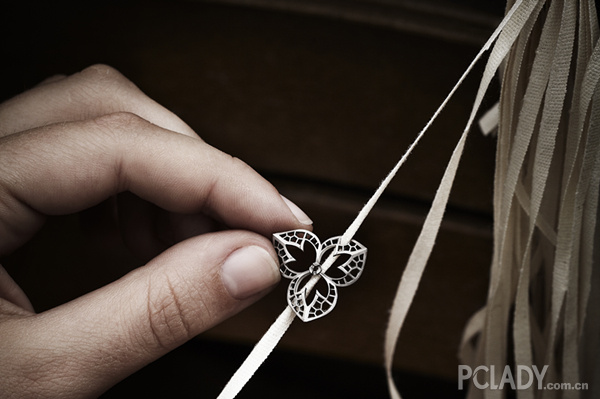 BOUCHERONʫƼ