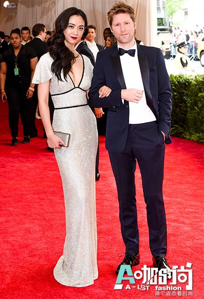 սȫҪ ŮǺըMet Ball