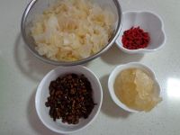 银耳炖蕨麻的做法步骤3