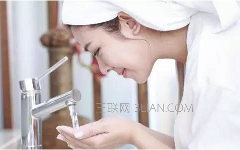 冷水洗脸有哪些好处 114