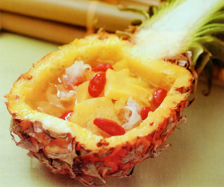 银耳菠萝汤