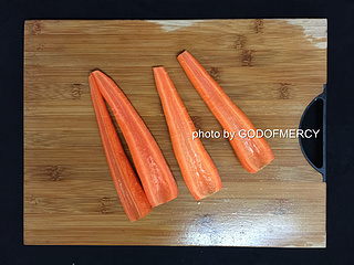 夏季美容美体的秘密:原汁原味的木瓜胡萝卜汁的做法步骤:17