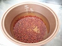 玉米莲藕红豆汤的做法步骤3